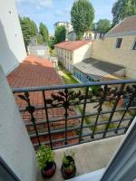 Bel appartement Paris Ouest sur cour proche métro - B&B Boulogne-Billancourt