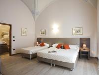 One-Bedroom Apartment (4 Adults)