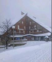Ustou Guzet neige, appartement de 32 M2 avec balcon dans les Pyrénées aux pieds des pistes - Chambres d'hôtes Ustou