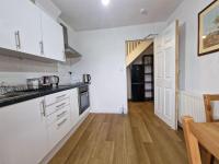 Nice Living Serviced Accommodations 9 (King-Size Studio Flat + Kitchen) - B&B Coventry