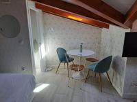 B&B Madrid - MyHouseSpain - Sofisticado estudio en Malasaña - Bed and Breakfast Madrid