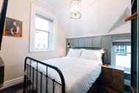 One-Bedroom Apartment - Trinity Suite