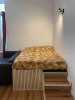 Esteban - Studio neuf - Gare Nancy avec place de parking gratuite - B&B