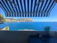 B&B Cassis - Cassis Appartement bord de mer, vue exceptionnelle - Bed and Breakfast Cassis