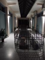 Στη Στοά Βαρβουτσή Στούντιο Νούμερο 4 - B&B