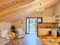 Apartment mit Balkon