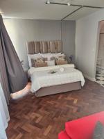 @Derricks Luxury Apartments 2 - B&B
