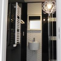 Studio (6 Adults) with Kitchenette