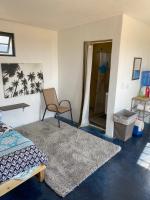 Doppelzimmer mit Balkon und Meerblick