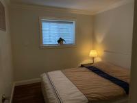 B&B Burnaby - Lovely whole one bedroom guest suit - Bed and Breakfast Burnaby