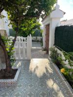 Holiday home with large roof terrace near La Mata beach - B&B