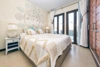 Casa Bleu - Duplex with Shared Pool, Balcony, Terrace and Grill By Lanzarote Vacation Homes - B&B Puerto Calero