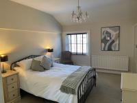Townhouse Apartment - B&B Oswestry