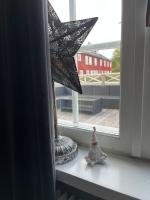 Tweepersoonskamer met 2 Aparte Bedden en Gedeelde Badkamer