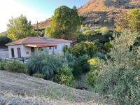 Beautiful 3 Bedr House in Arakapas with fireplace - B&B
