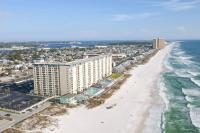 South-Facing Gulf-View Condo w/ Direct Beach Access Sleeps 10! - Chambres d'hôtes Panama City Beach