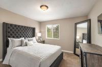 Urban Chateau Downtown Retreat - Bed and Breakfast Grand Rapids