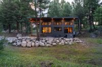 Luxurious And Tranquil Modern Mountain Cabin - B&B