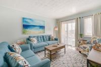 B&B Carolina Beach - Carolina Beach Haven with Private Balcony! - Bed and Breakfast Carolina Beach