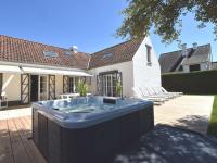 B&B Sint-Idesbald - Luxury Villa in Sint Idesbald with Jacuzzi - Bed and Breakfast Sint-Idesbald