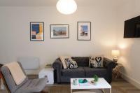 BOURNECOAST - TOWN CENTRE - BEACH 10 min WALK - GARDEN PATIO - 8421 - Chambres d’hôtes Bournemouth