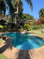 B&B Tzaneen - Leadwood Lodge - Bed and Breakfast Tzaneen