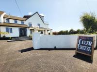 B&B Port-Eynon - Gower Hideaway - 3 Bed Apartment - Ocean Breeze - Bed and Breakfast Port-Eynon