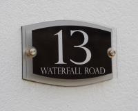 B&B Carnlough - Waterfall Cottage - Bed and Breakfast Carnlough