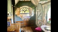 B&B Bude - Magical Tabernacle in a Beautiful Setting with Hot Tub - Bed and Breakfast Bude