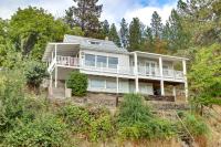 Harrison Getaway w/ Deck & Lake Views! - Chambres d'hôtes Harrison