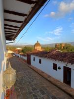 Familienzimmer mit Bergblick