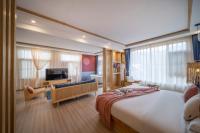 King Room with Mountain View