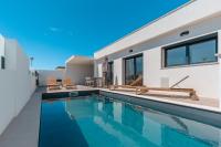 Villa Tapisco with private pool - B&B
