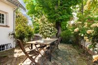 Modern Apartement Grand Paris, TV Salon, Sharing Garden, Villa des Ammonites - B&B