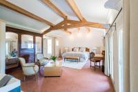 King Room with Mountain View