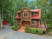 B&B Beech Mountain - Cabin Fever by VCI Real Estate Services - Bed and Breakfast Beech Mountain