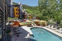 Durant Unit C12, Condo with 2 Fireplaces, Access to Pool & Hot Tub - B&B Aspen