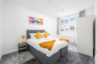 B&B Watford - Luxury 2 Bedroom Apartment Free Parking, Netflix, Sleeps 6 - Bed and Breakfast Watford