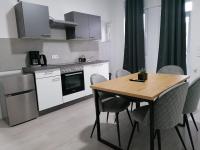 estrella24 LIVING ROOMS Sydney - Bed and Breakfast Herne