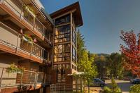 Chateau Eau Claire Unit 22, Condo Overlooking the Roaring Fork River with a Private Deck - Bed and Breakfast Aspen