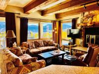 B&B Crested Butte - Spacious & Cozy Condo With Wood Fireplace condo - Bed and Breakfast Crested Butte