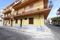 Casa Vacanze Da Nonno Peppe / Suites 1, 2, & 3 - B&B Terrasini