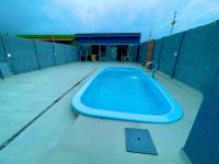 Casa com piscina e hidromassagem praia Enseada. - B&B