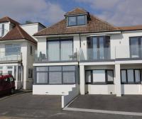B&B Southbourne - BOURNECOAST: 3 BED-SEA VIEWS/BALCONY/GARDEN-HB6314 - Bed and Breakfast Southbourne