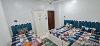 Dreibettzimmer mit eigenem Bad