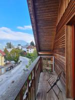 One-Bedroom Apartment with Balcony - Lake and Mountain View