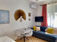 Livi beachfront Apartment - B&B