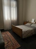 Habitación con baño compartido - Cama grande