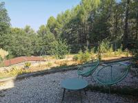 Rez de villa pour 4 personnes - B&B Trets