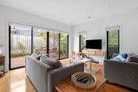 Spring Central 29 - B&B Torquay